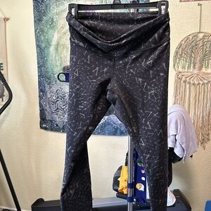 Lululemon Constellation Print Crop Leggings Size 6 ,  21" inseam